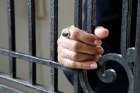 Hand on Gate, Havana