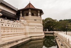 Temple of the Tooth, Kandy