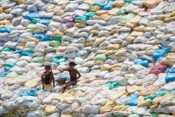 Sandbags, Hoogly River